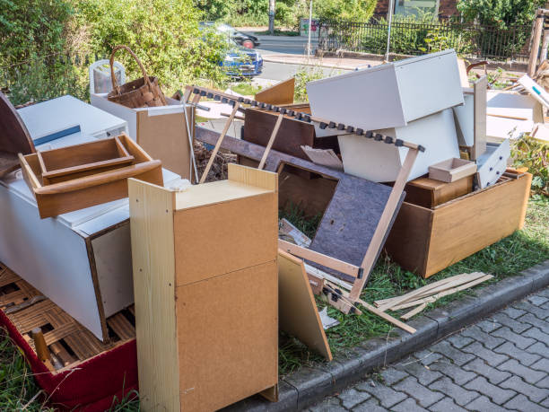 Best Estate Cleanout Services  in Neffs, OH